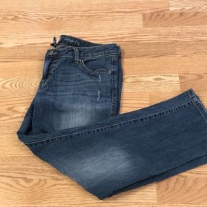 APT 9 Denim Capris